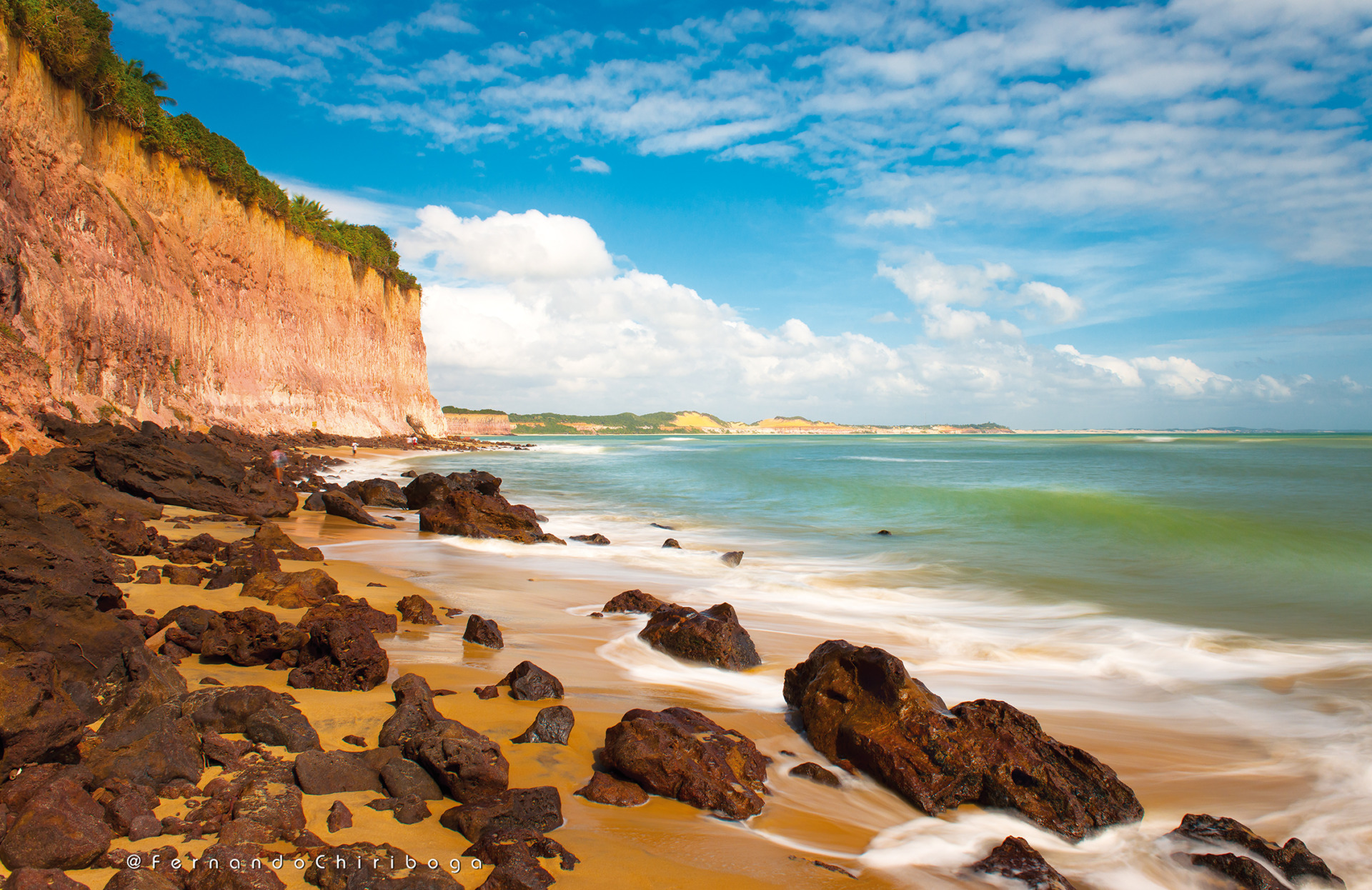 Férias em Pipa: Confira opções para curtir o paraíso brasileiro.