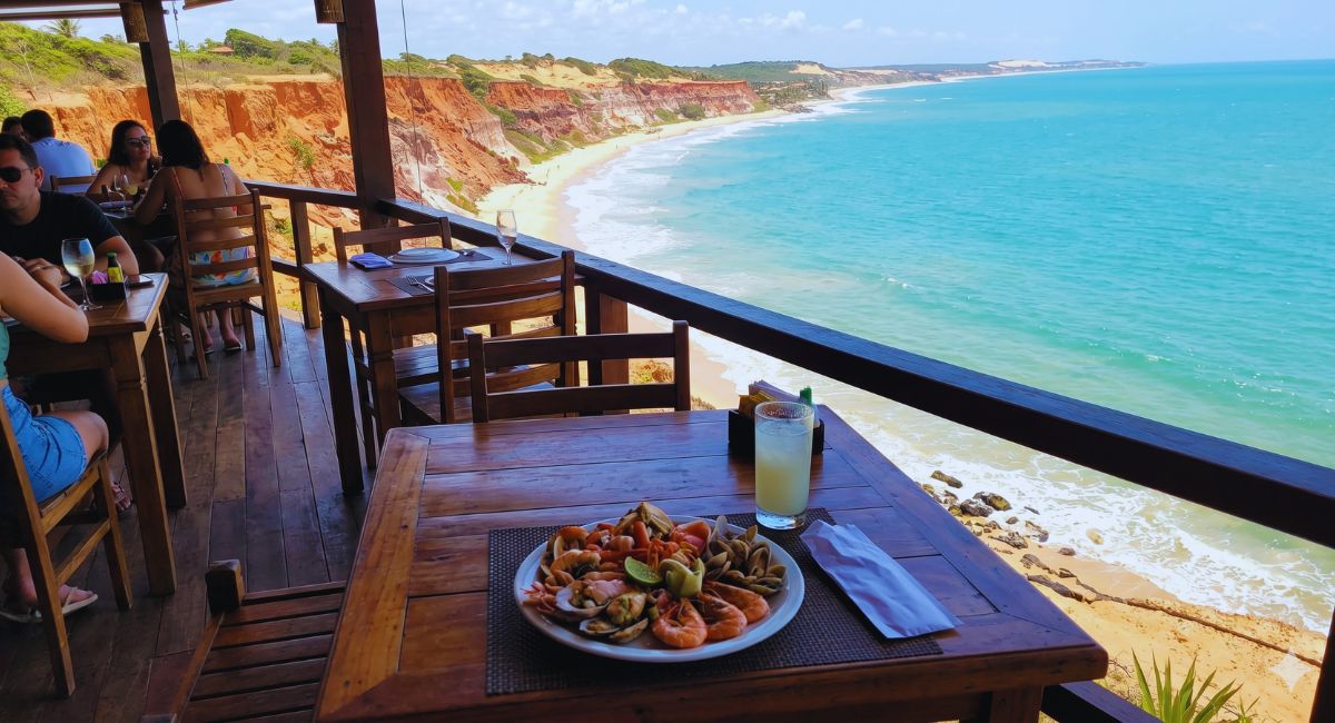 Restaurantes com Vista para o Mar em Pipa: Experiências Inesquecíveis 2026