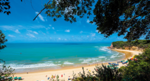 Praia do Madeiro entre as melhores praias do mundo e coloca Pipa em destaque internacional